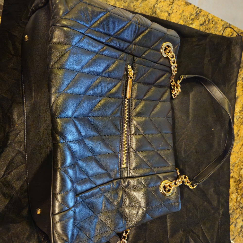 Karl Lagerfeld Black Quilted Shoulder Bag with Gold Chain - Picture 3 of 4